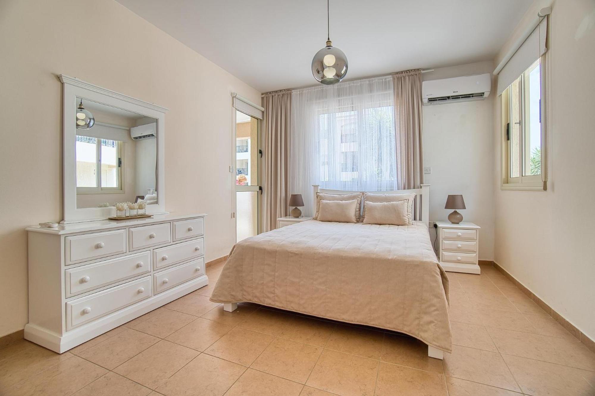 Apartamento Royal Seacrest F G6 Paphos Exterior foto
